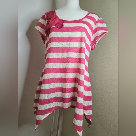 Cato's Pink/White Lace Striped Blouse w/Rose Decor & Shark Hemline, Sz: Large - Picture 1 of 8